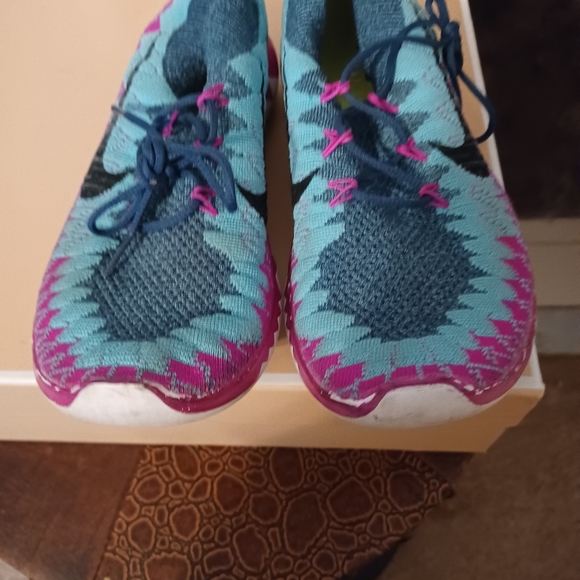 Nike free sneakers - Picture 4 of 5